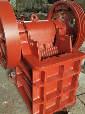 Stone Medium And Fine Crushing Jaw Crusher Machine With 21 T/H Product Capacity