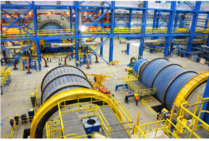 ミネラル ボール ミルの鉱石の粉砕の製造所の流出のタイプ格子ボール ミル機械