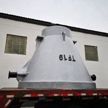 製鉄所の鋳造および鍛造材は鍋のスラグ ボールのスラグひしゃくをスラグにする