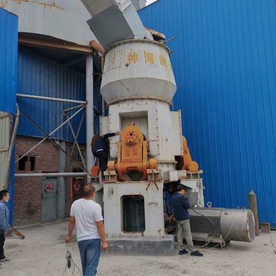 高性能55-250 t/hの鉱石の粉砕の製造所のセメントの縦の製造所