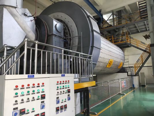 小規模600m3 500tphの石の採鉱のセメント産業のための粉砕のボール ミル機械